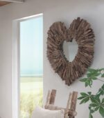 Miroir en forme de coeur en bois flotté
