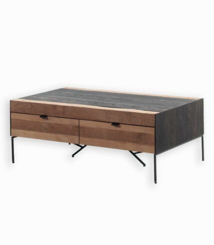 Table basse VALMO en teck recyclé un style très épuré.