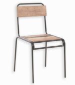 Chaise Vintage en bois de bateau recyclé et métal vieilli.