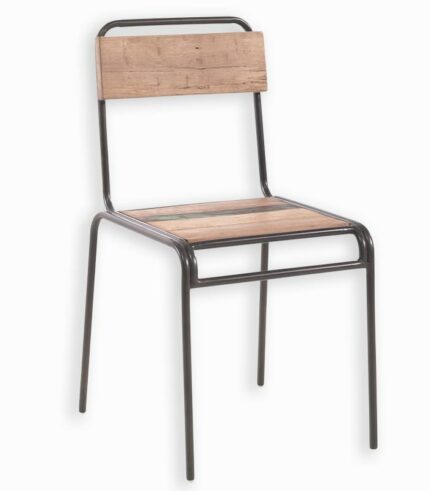 Chaise Vintage en bois de bateau recyclé et métal vieilli.