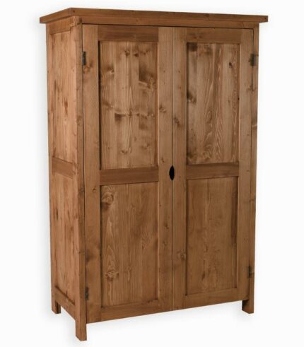 Armoire en bois massif