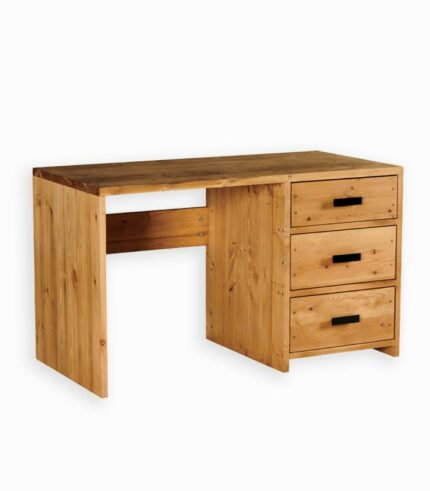Bureau en bois massif ciré à toute épreuve.
