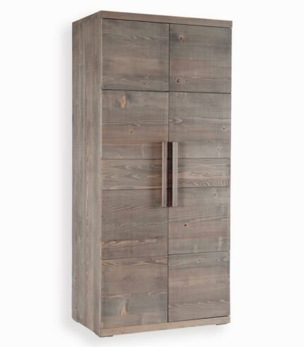 Armoire en pin massif brossé