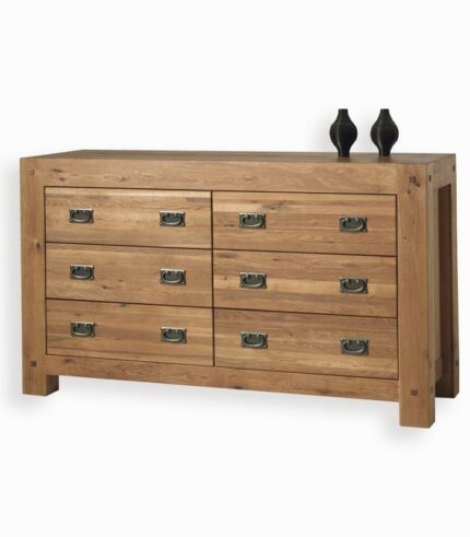 Commode en chêne massif