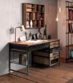 Bureau design vintage en métal et bois