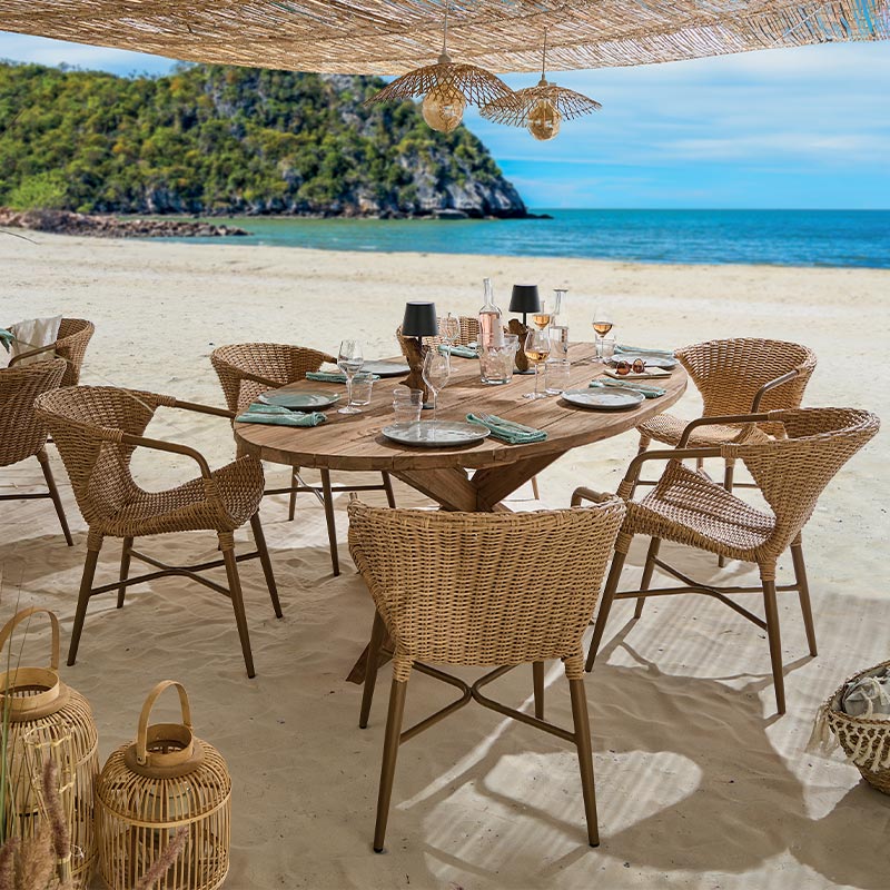 Table de jardin en teck massif