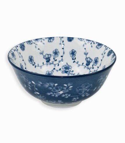 Bol en porcelaine blanche avec fleurs bleues