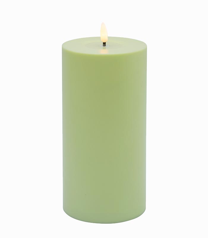 Bougie LED cylindrique plastique vert H 20 cm Bougie LED cylindrique plastique vert H 20 cm