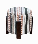 Pouf DODOMA au coloris ethnique.
