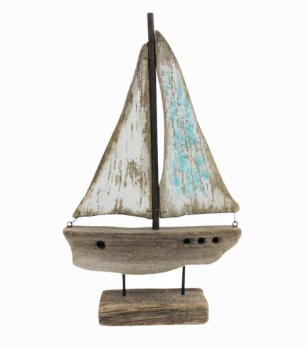 Voilier en bois sur socle